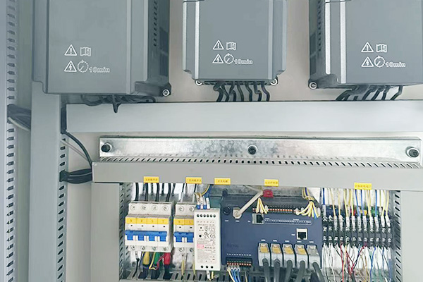 变频器的主要组成部分有哪些？